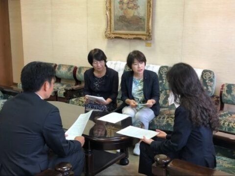 「表現の自由展・その後」に関する知事の発言に抗議し、撤回を求める申し入れ