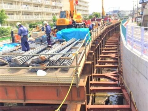平瀬川護岸工事について、住民とともに国土交通省に要請しました