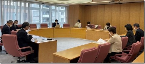 「個人カードと健康保険証の一体化でなく、健康保険証の存続を求める要請」に同席